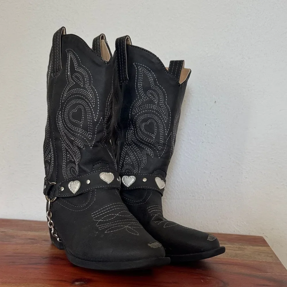 Roper Girls Black Country Western Harness Cowboy Boots with Heart Accents Kids 2